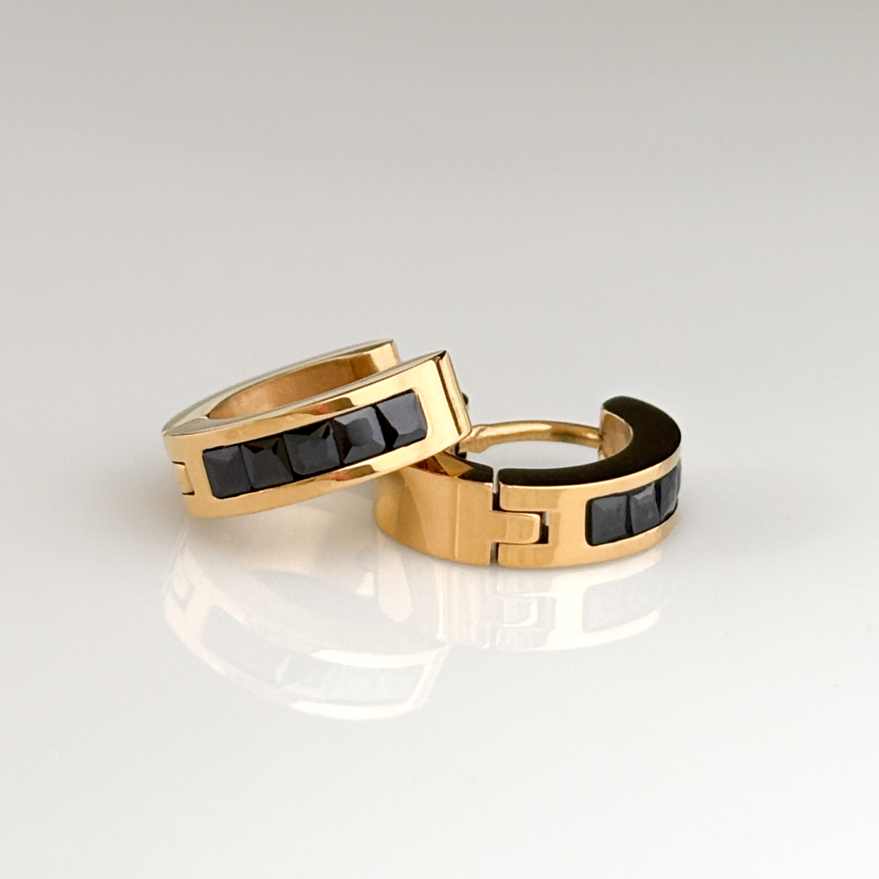 kolczyki ze stali chirurgicznej damskie stylizacja na uchu